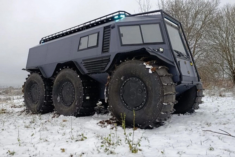 Представлен гибридный шестиколесный российский вездеход &laquo;Бро&raquo;, в его основе &mdash; электромоторы от Nissan Leaf